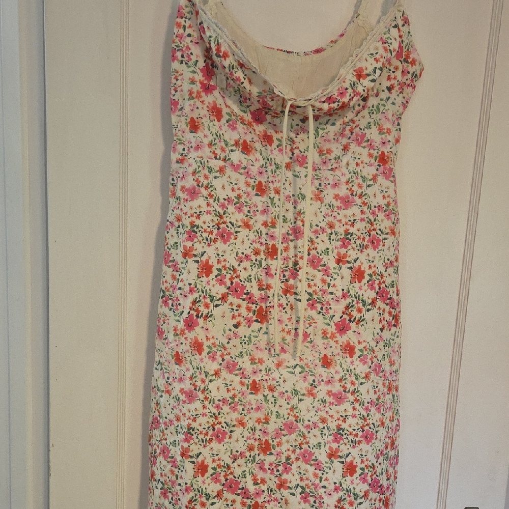 Commense Floral Print Dress with Cream Accents